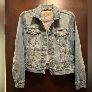 Vintage Levi’s Jean jacket, medium